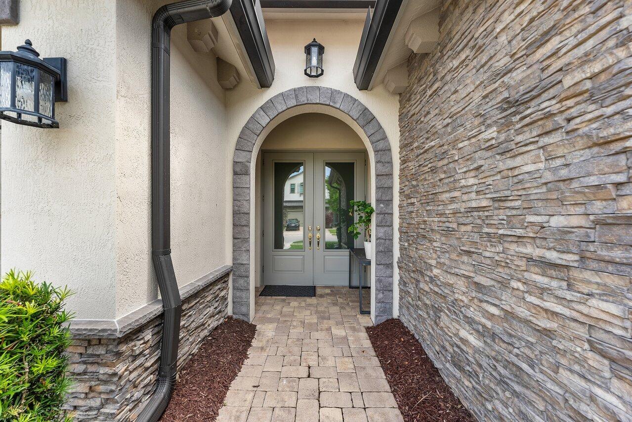 9131 Grand Prix Lane