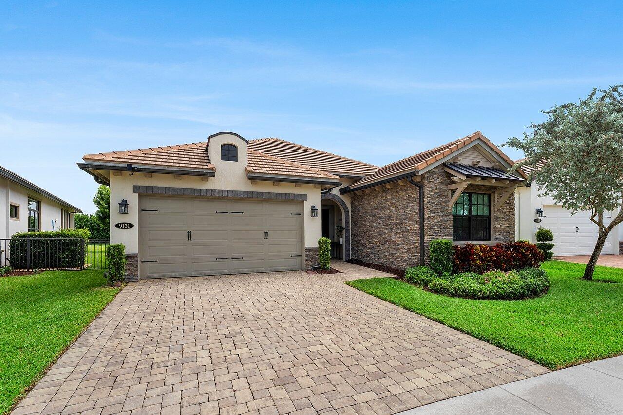 9131 Grand Prix Lane