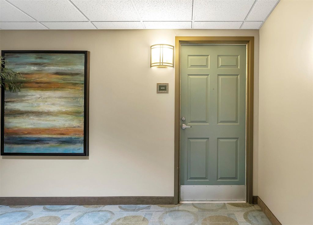 Photo of 3020 NE 32nd Ave #406, Fort Lauderdale, FL 33308 (MLS # F10539838)