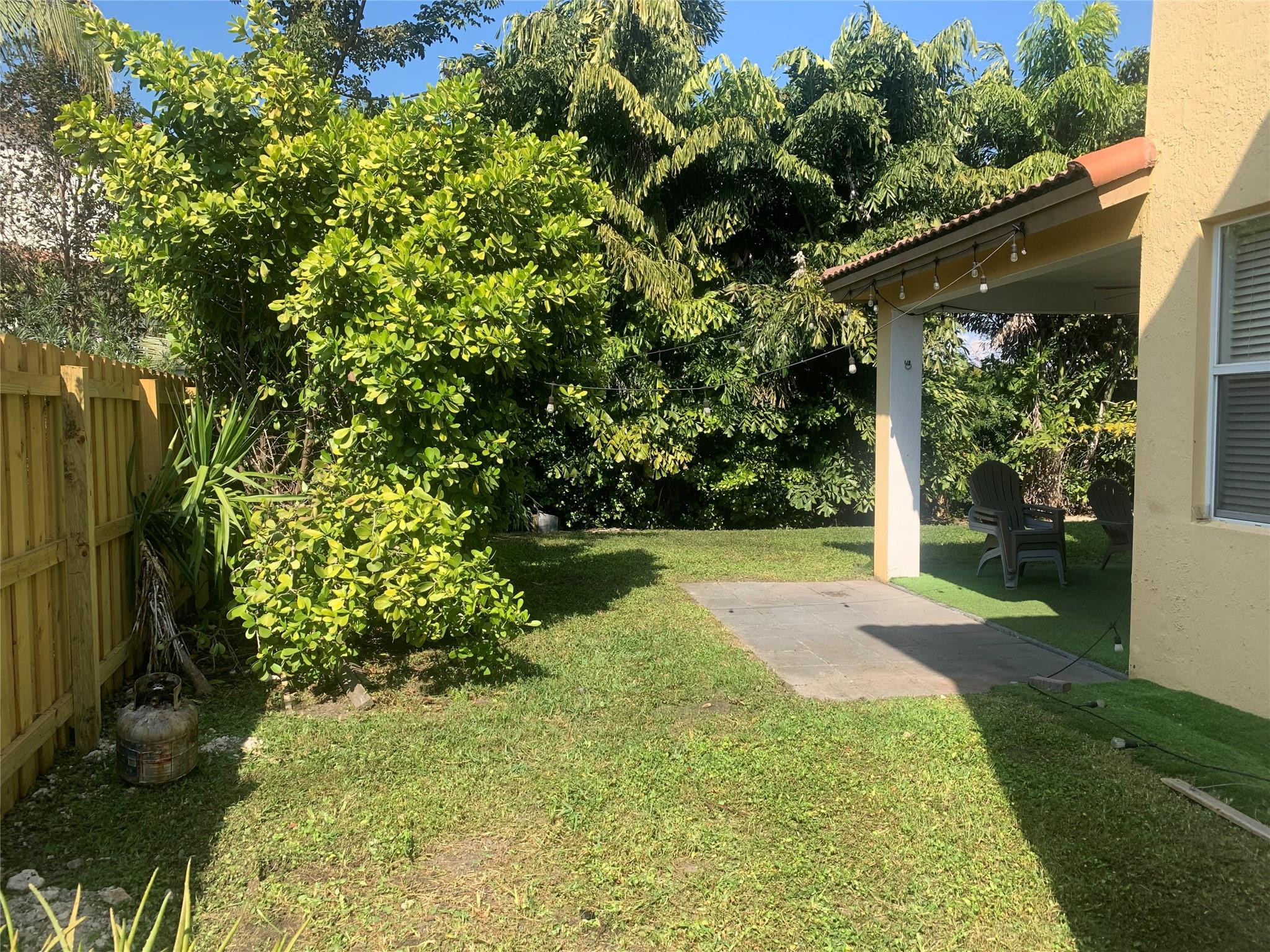 Islands At Doral Add 01 - Residential Lease