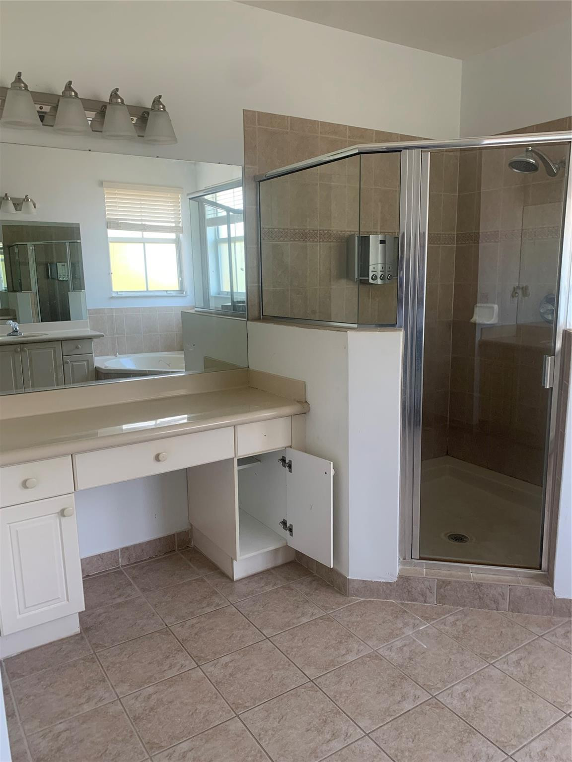 Islands At Doral Add 01 - Residential Lease