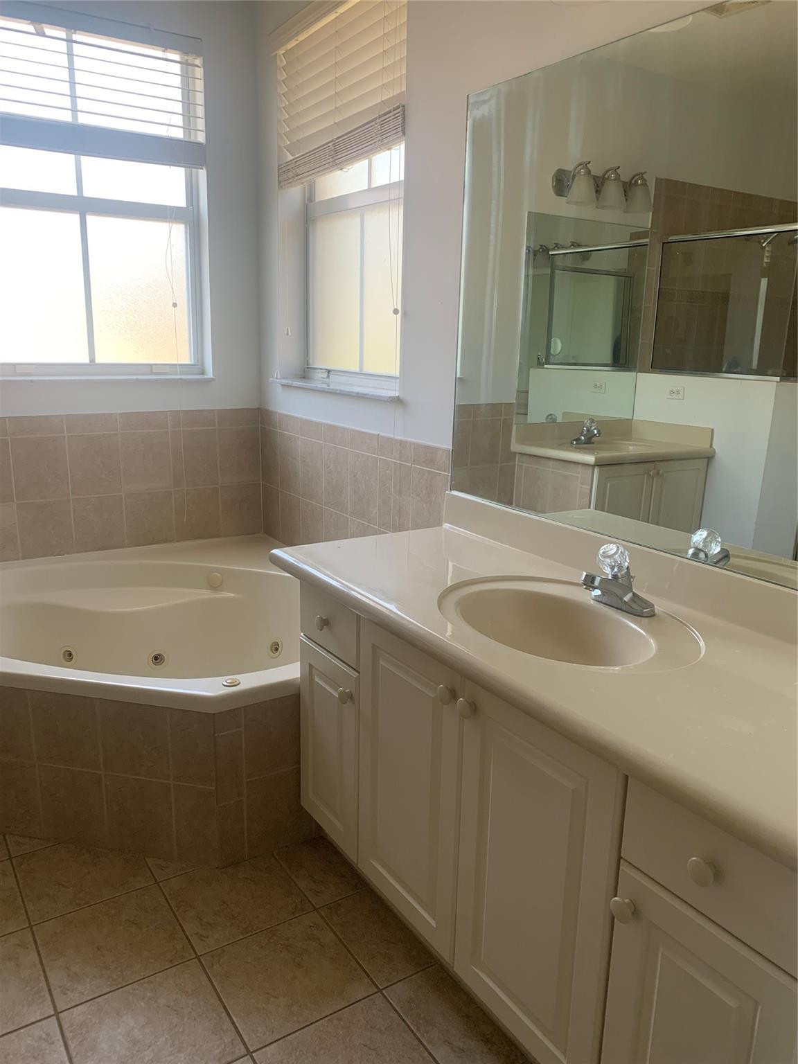 Islands At Doral Add 01 - Residential Lease