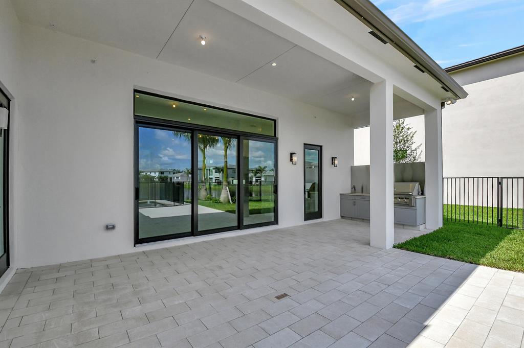 BOCA BRIDGES - Residential