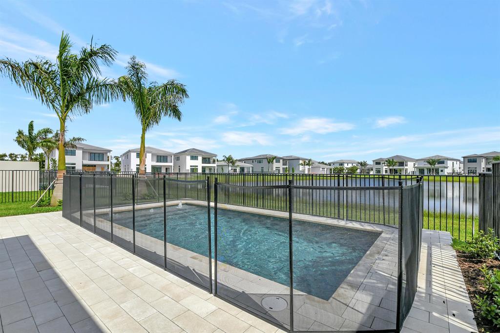 BOCA BRIDGES - Residential