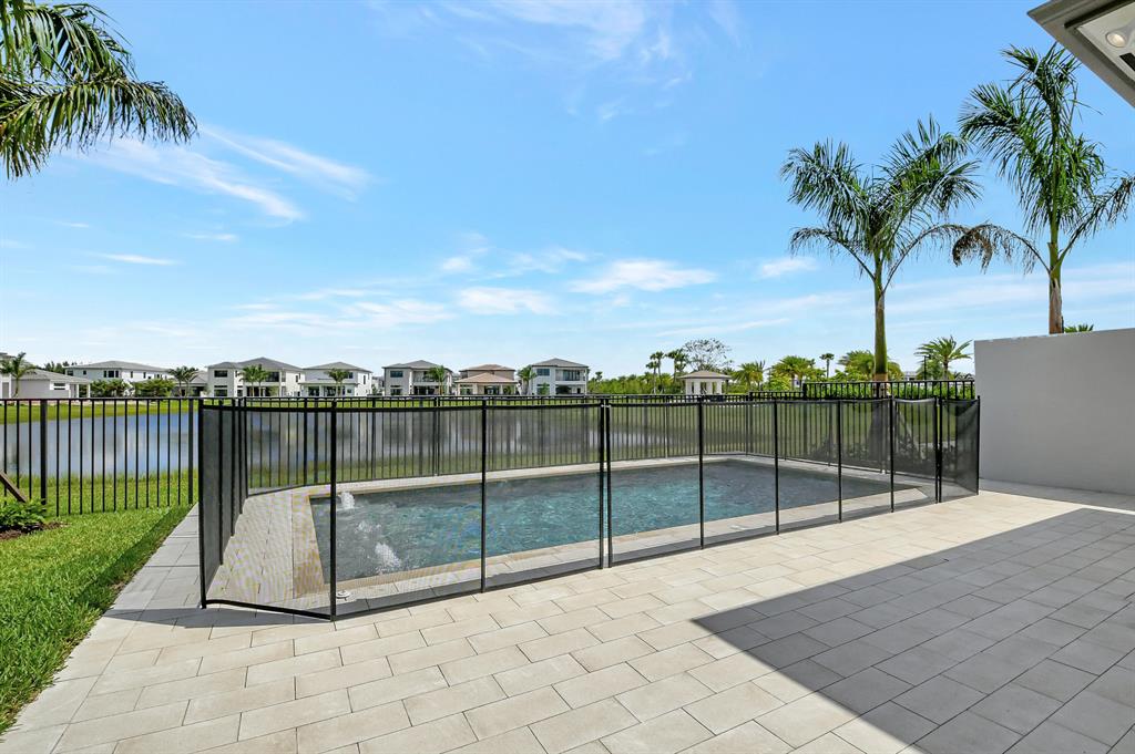 BOCA BRIDGES - Residential