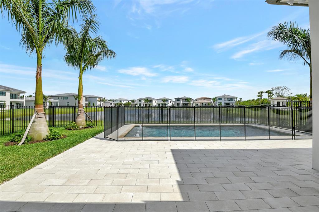 BOCA BRIDGES - Residential