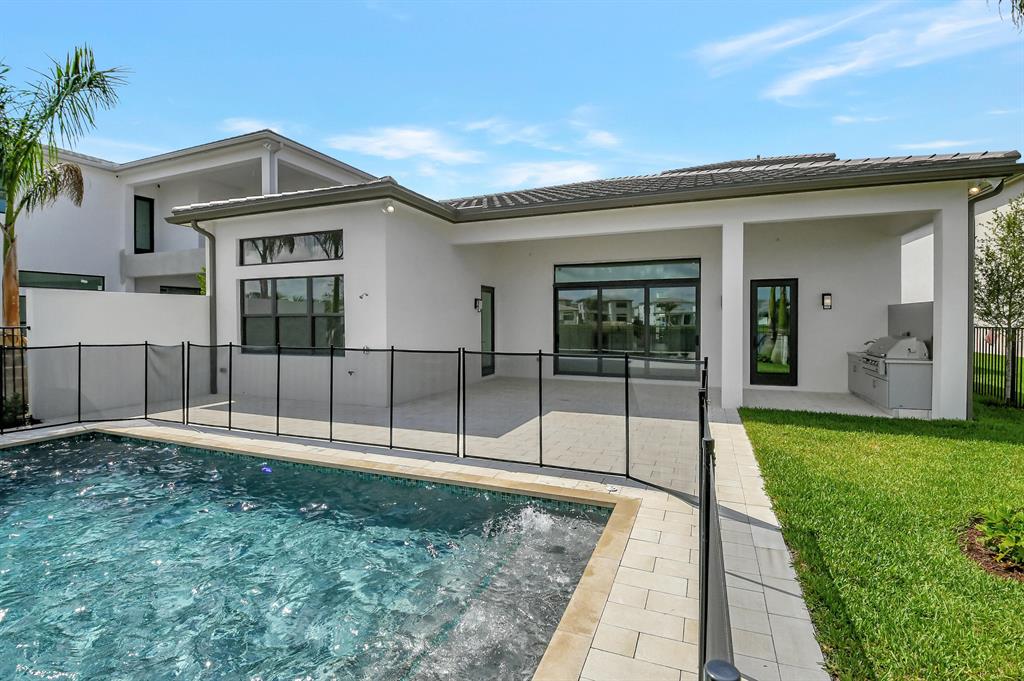 BOCA BRIDGES - Residential