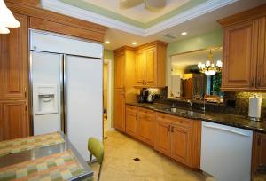 ROYAL HOMESTEAD CONDO - Residential