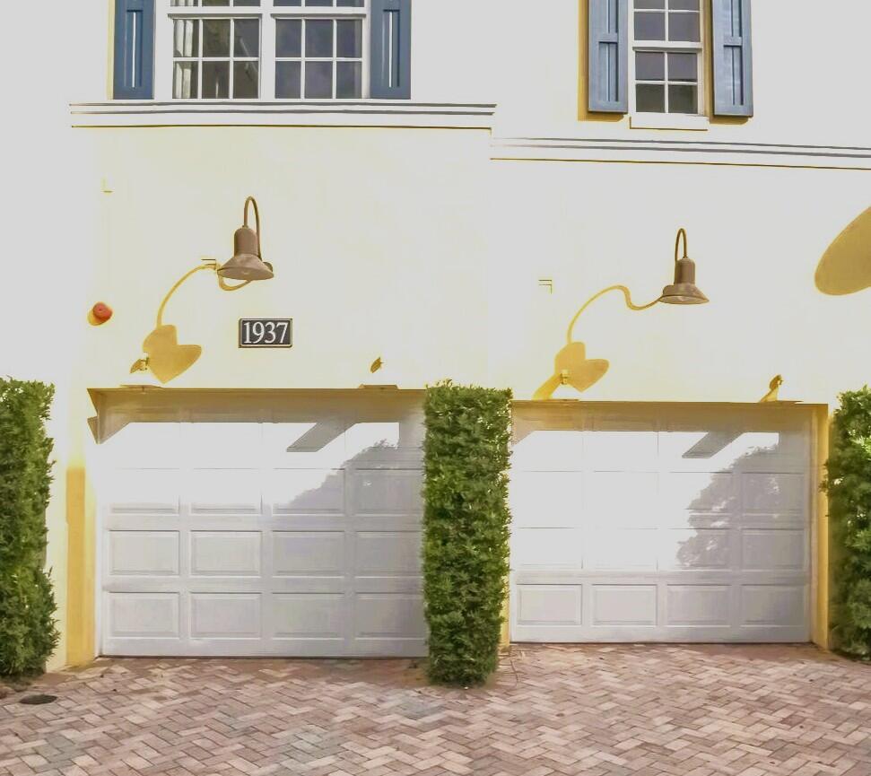 MAGNOLIA COURT - Residential