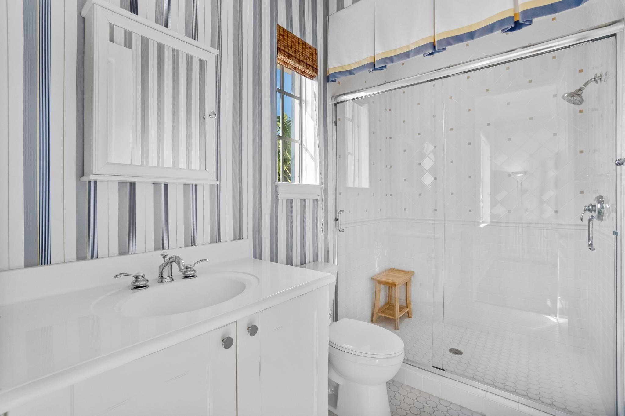 MAGNOLIA COURT - Residential