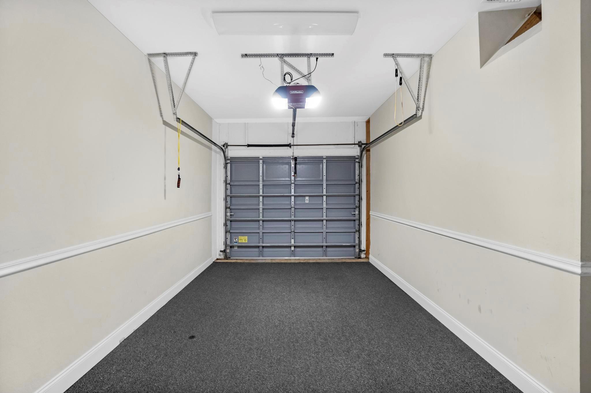 MAGNOLIA COURT - Residential