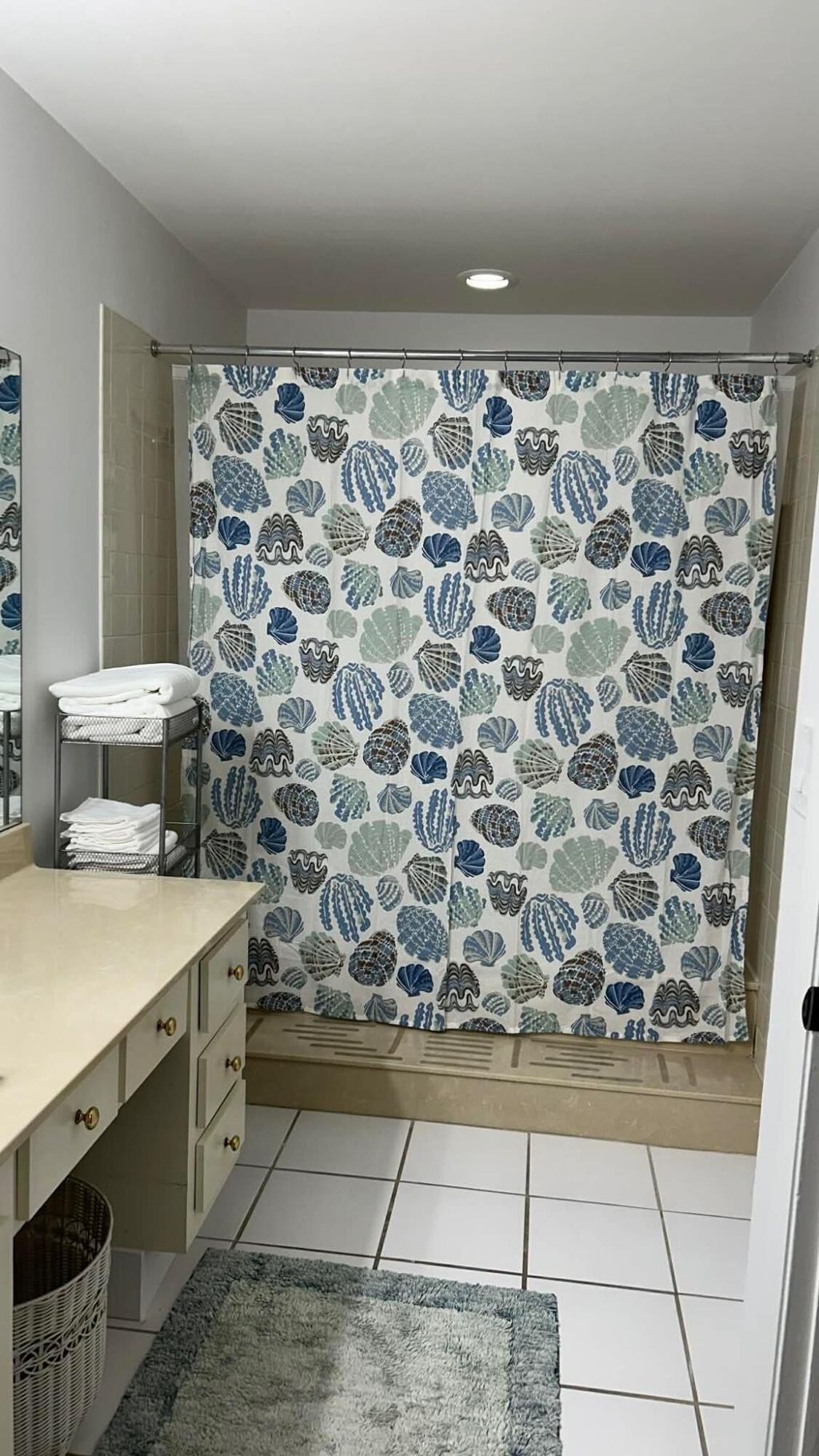 Photo of 616 Executive Center Dr #5201, West Palm Beach, FL 33401 (MLS # R11162227)