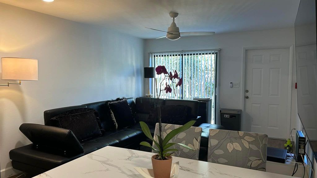 Photo of 616 Executive Center Dr #5201, West Palm Beach, FL 33401 (MLS # R11162227)