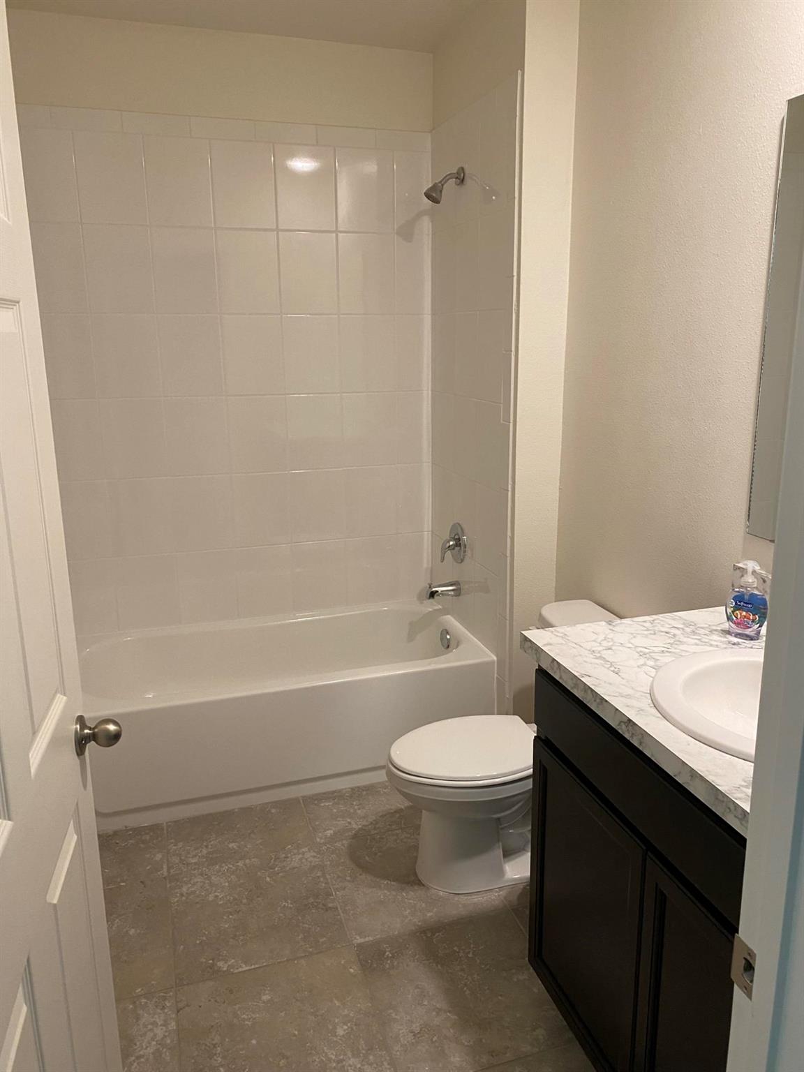 PORT ST LUCIE SECTION 40 - Residential Lease
