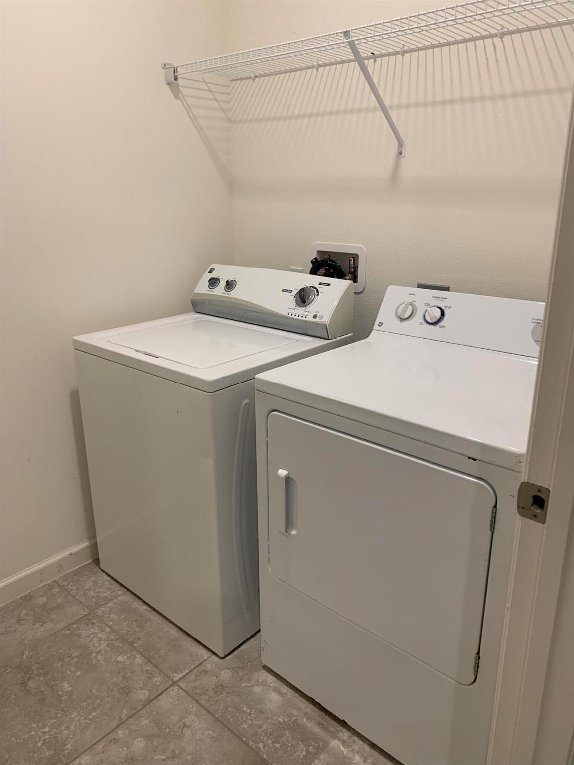PORT ST LUCIE SECTION 40 - Residential Lease