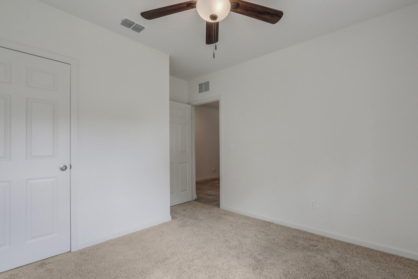 PORT ST LUCIE SECTION 40 - Residential Lease