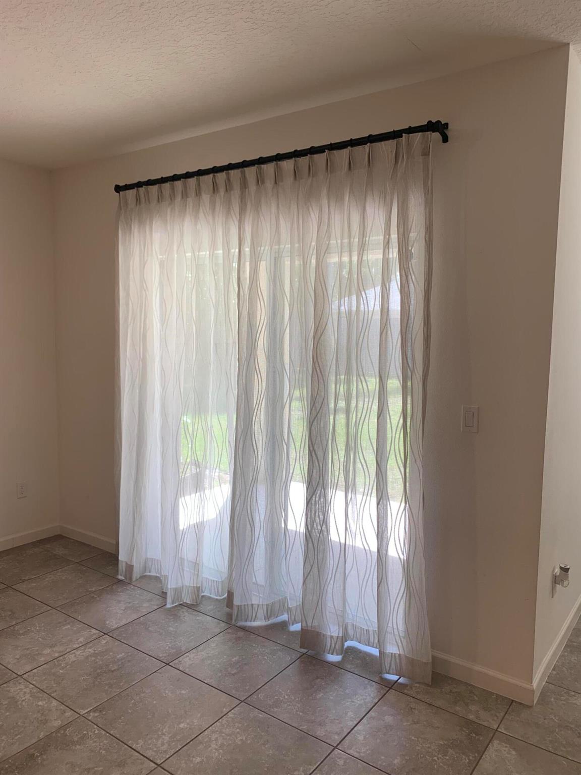 PORT ST LUCIE SECTION 40 - Residential Lease