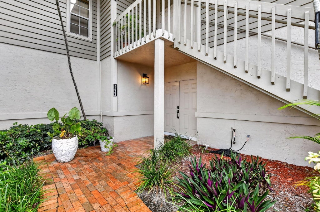 Photo of 7622 Elm Ridge Drive, Boca Raton, FL 33433 (MLS # B26071544)