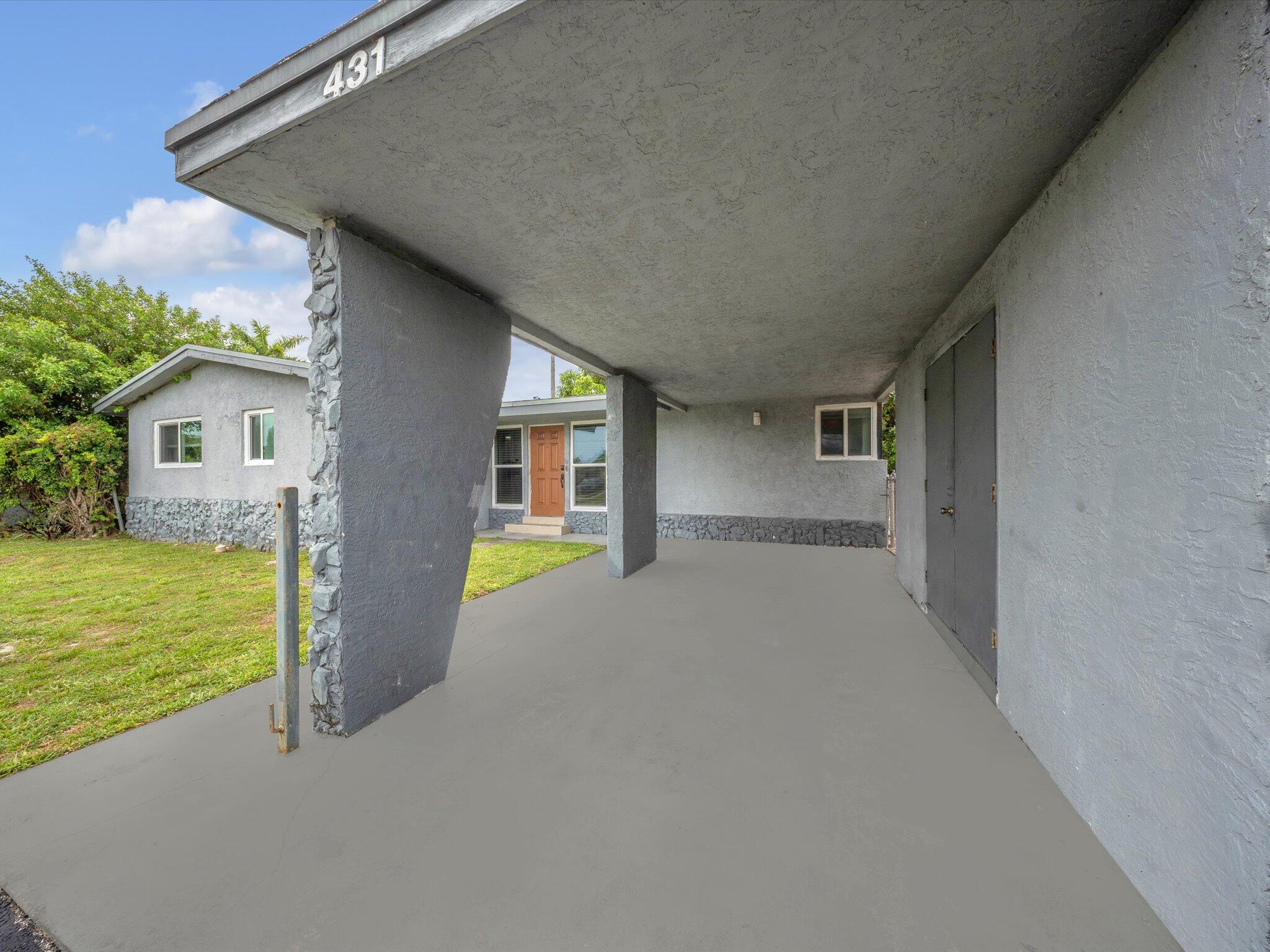 431 SW 29th Avenue