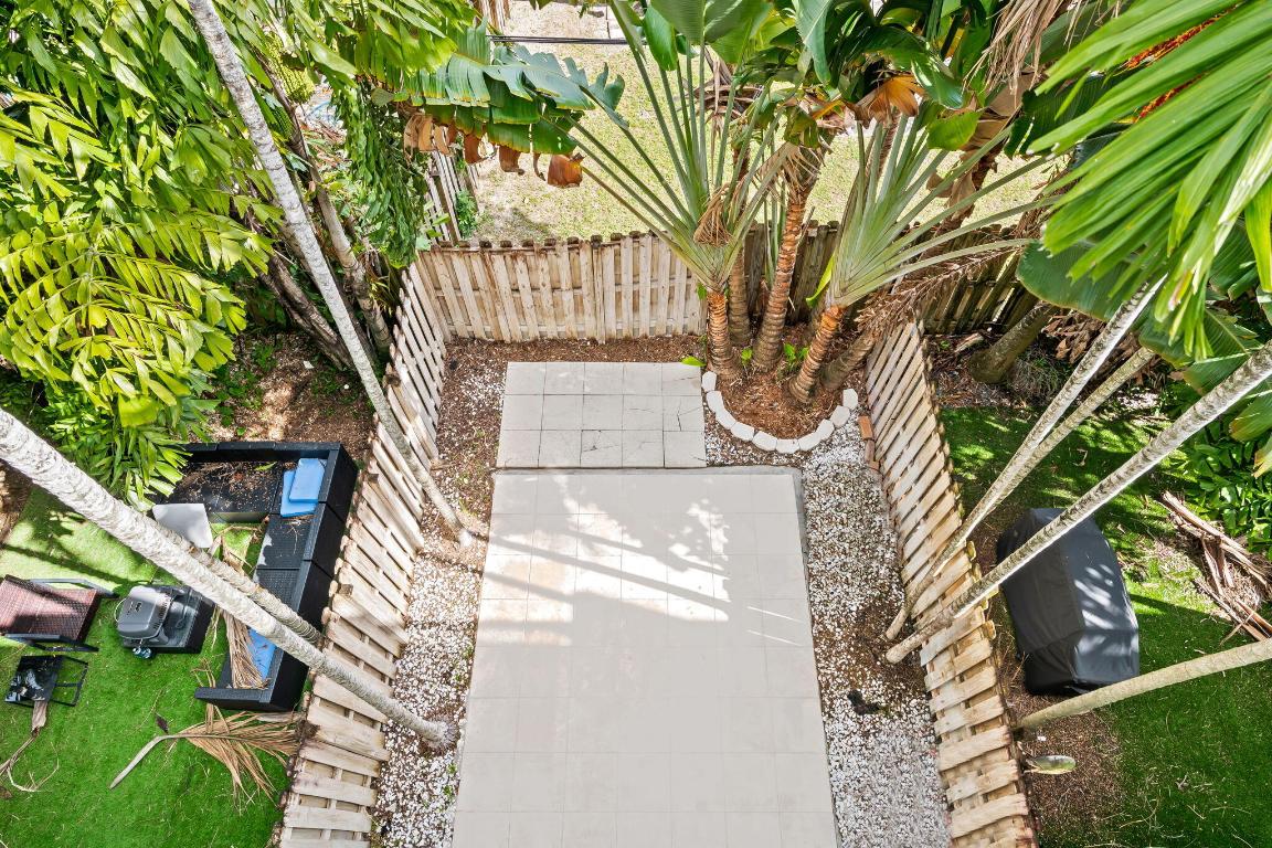 Avenue East Townlofts - Residential