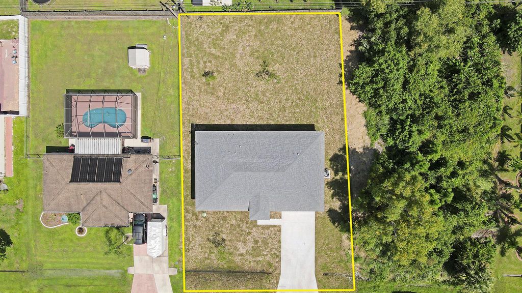 Photo of 3079 SW Segovia Street, Port Saint Lucie, FL 34953 (MLS # R11011459)