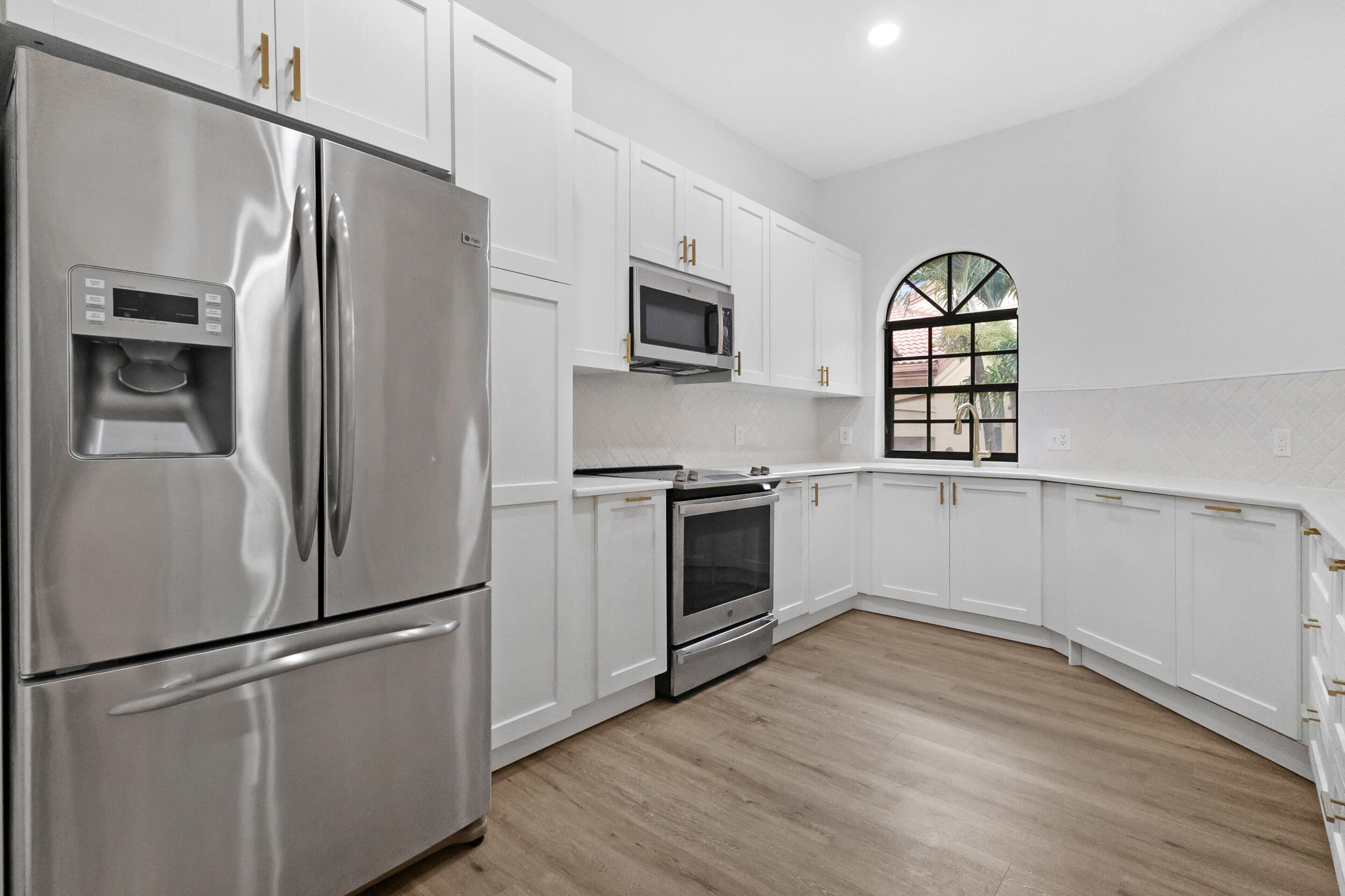 EXCELLENTE VILLAGE A,B,C,D,F, & G CONDO - Residential