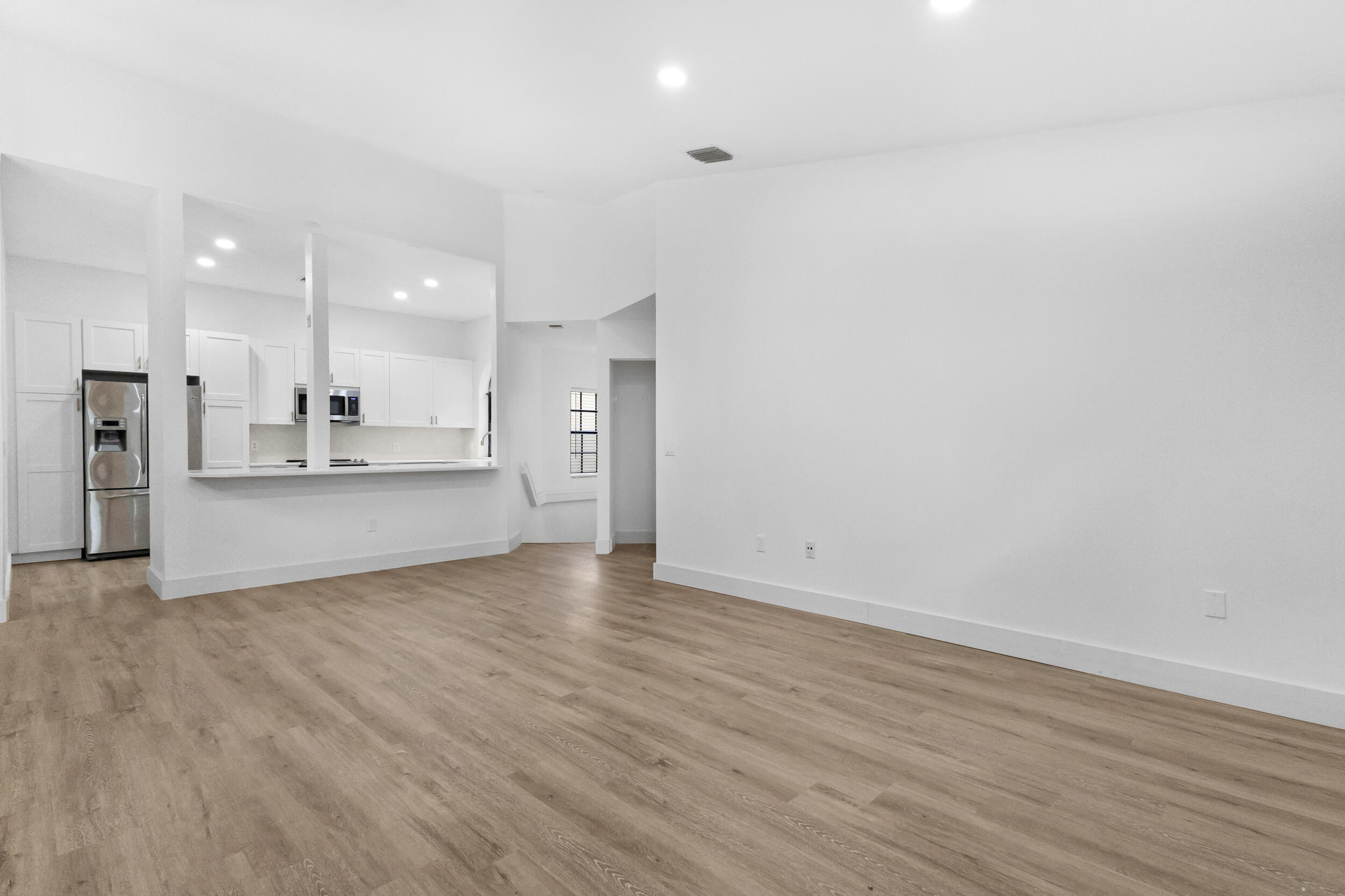 EXCELLENTE VILLAGE A,B,C,D,F, & G CONDO - Residential