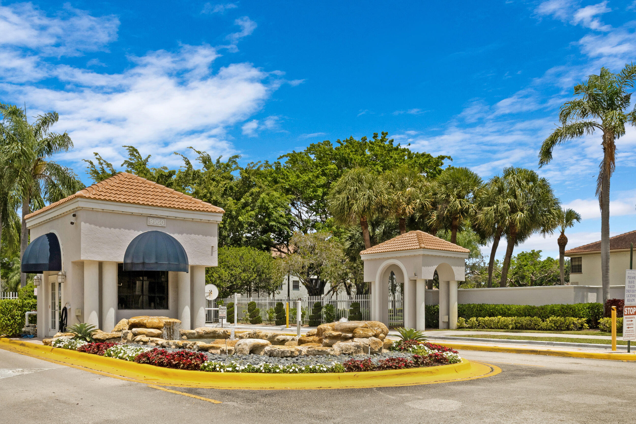 EXCELLENTE VILLAGE A,B,C,D,F, & G CONDO - Residential