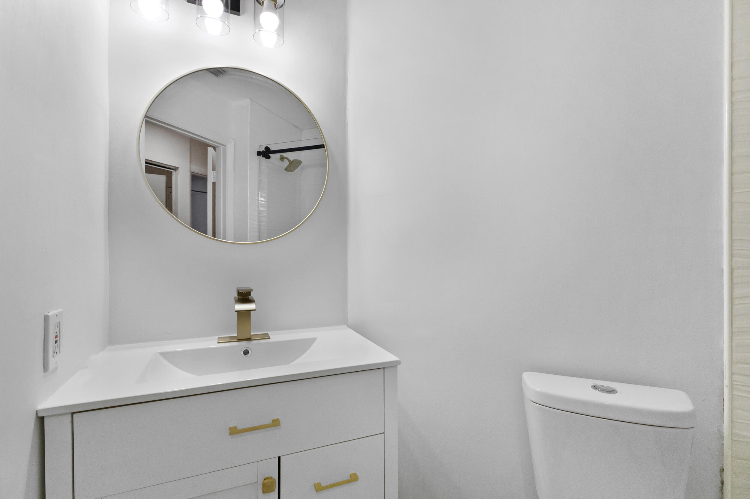 EXCELLENTE VILLAGE A,B,C,D,F, & G CONDO - Residential