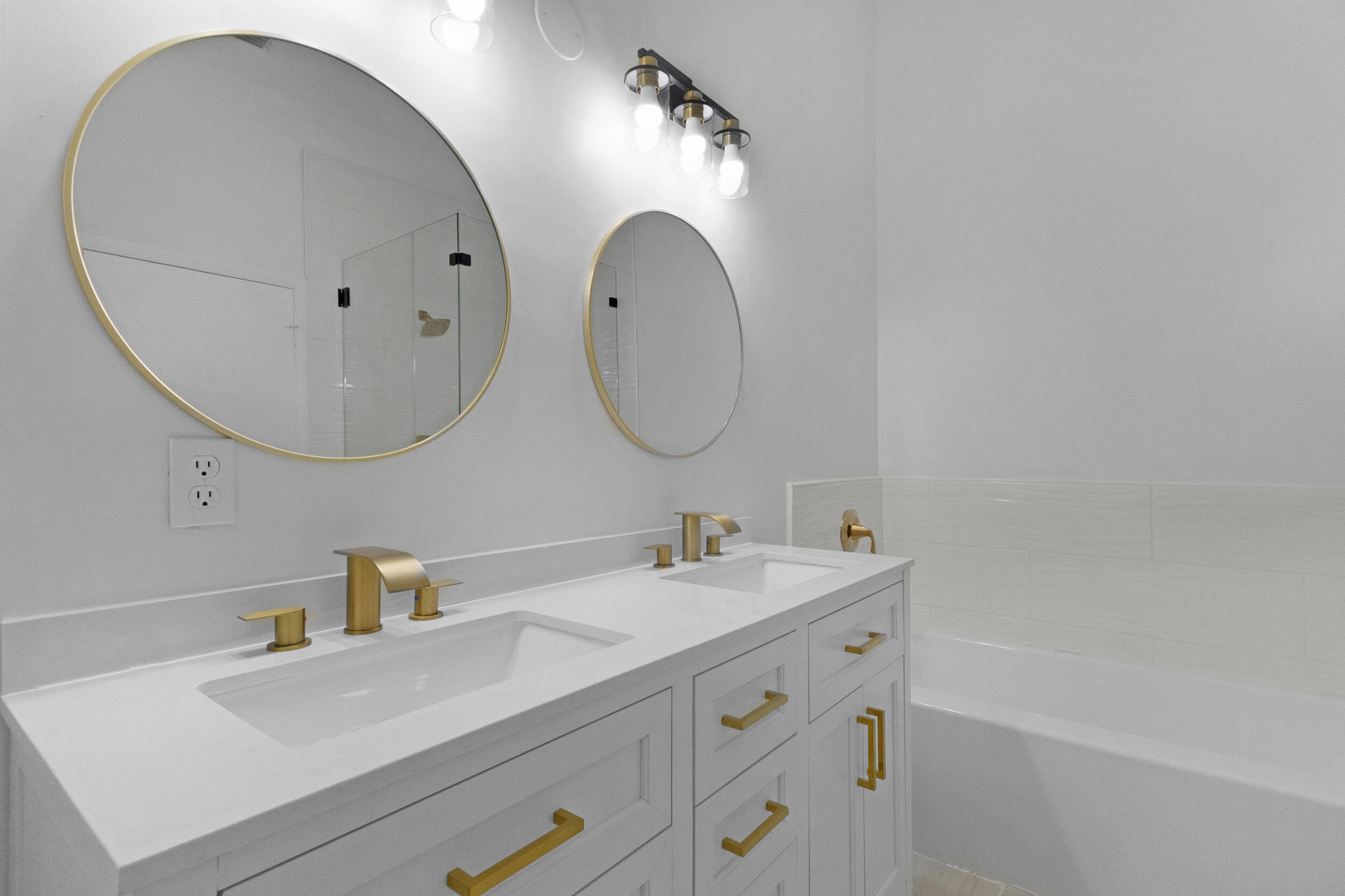 EXCELLENTE VILLAGE A,B,C,D,F, & G CONDO - Residential