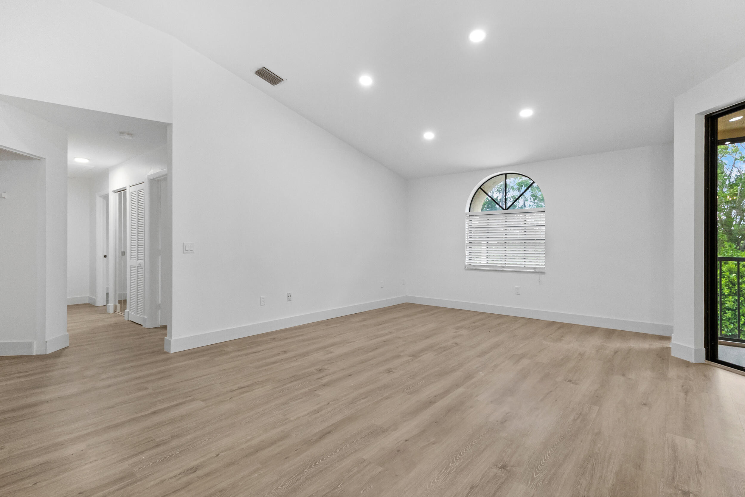 EXCELLENTE VILLAGE A,B,C,D,F, & G CONDO - Residential