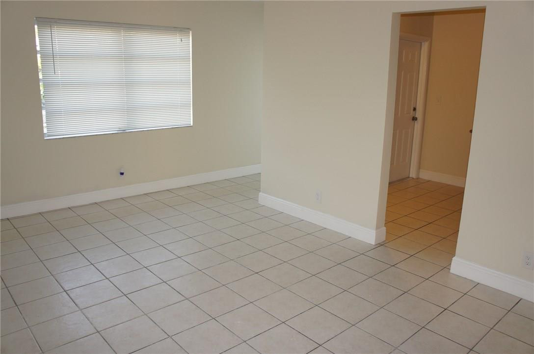 Riverside Park 7-24 B - Residential Lease