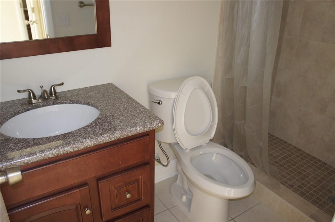 Riverside Park 7-24 B - Residential Lease