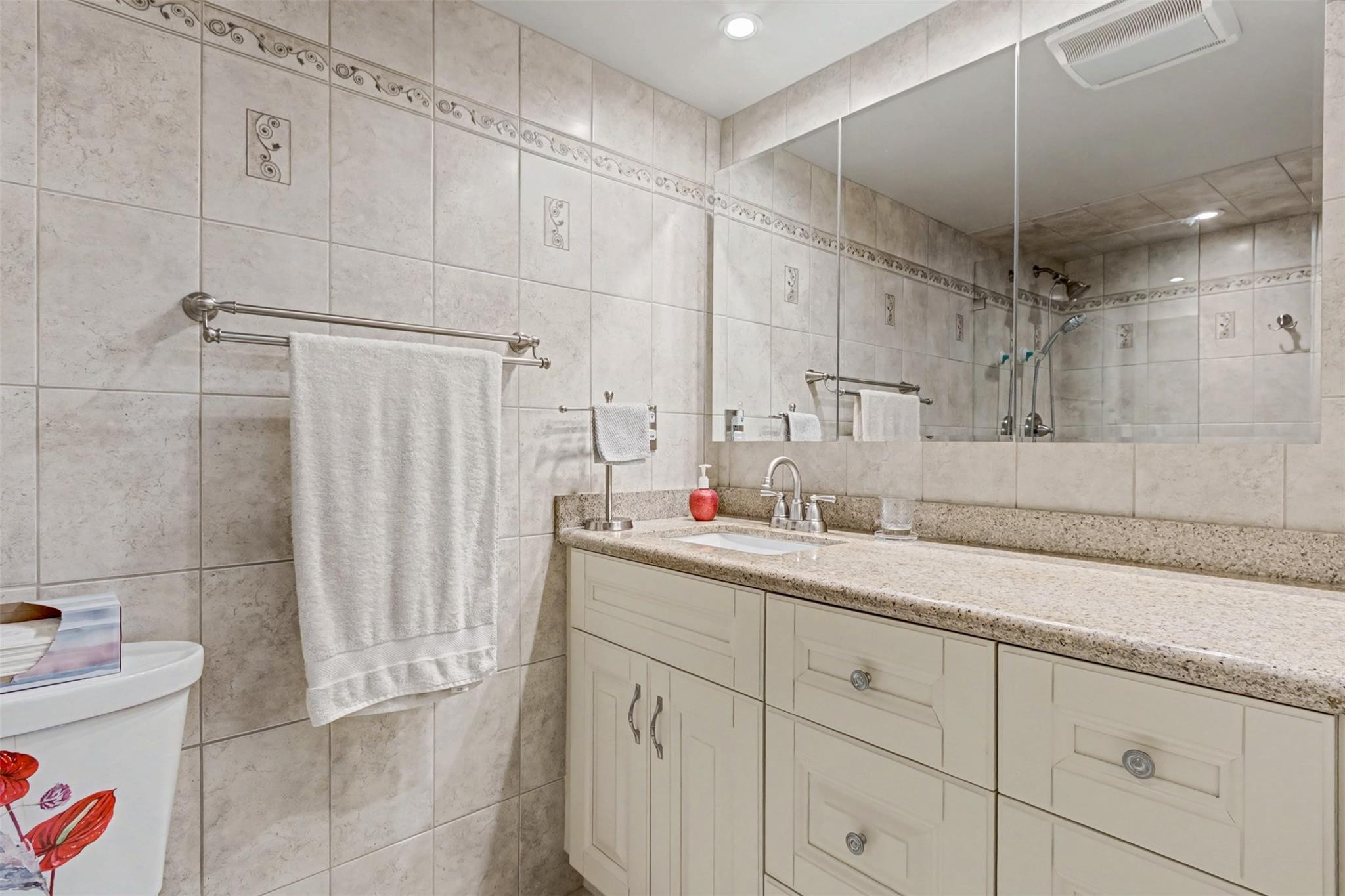 MEADOWBROOK LAKES - Residential