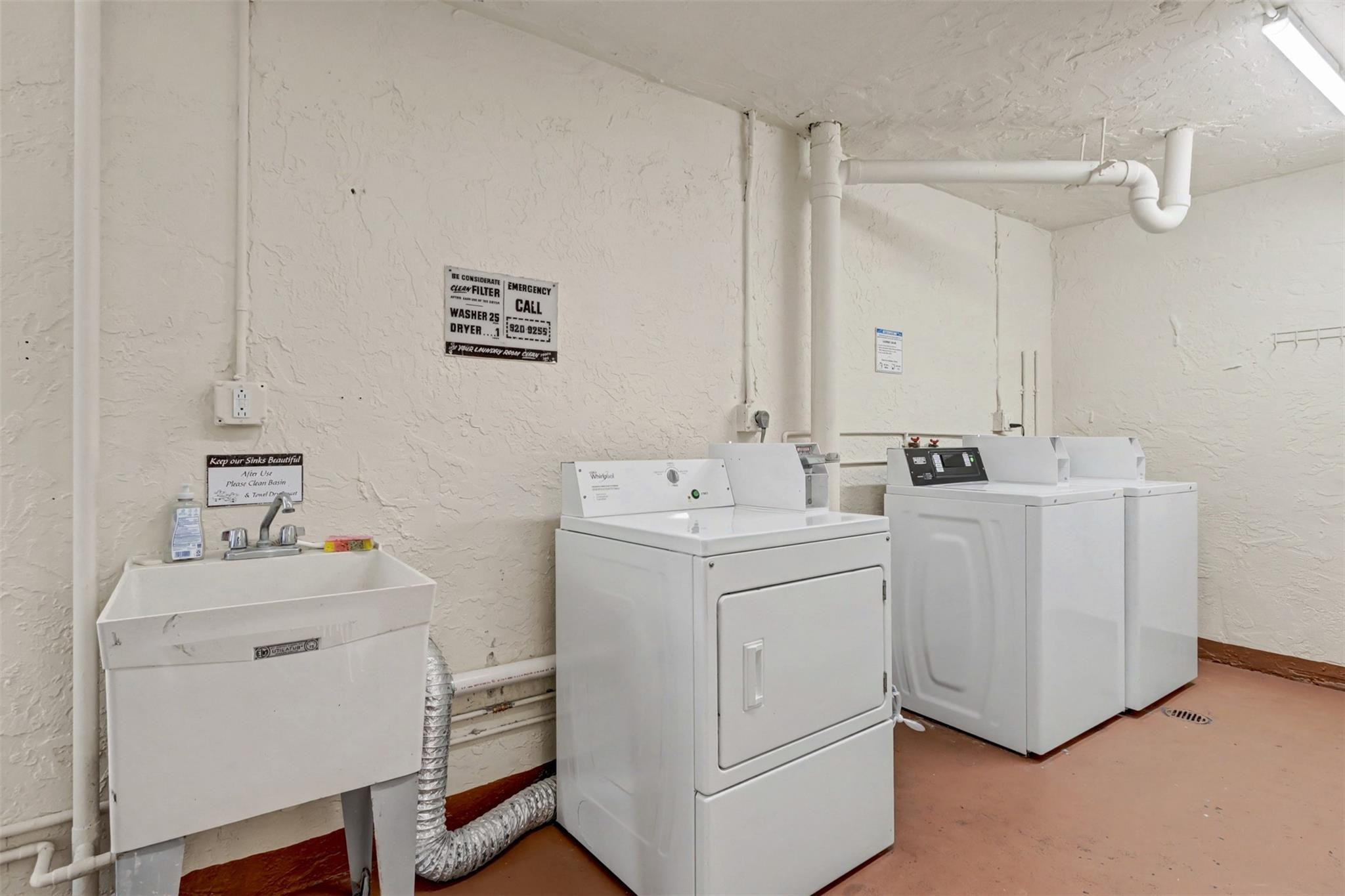 MEADOWBROOK LAKES - Residential