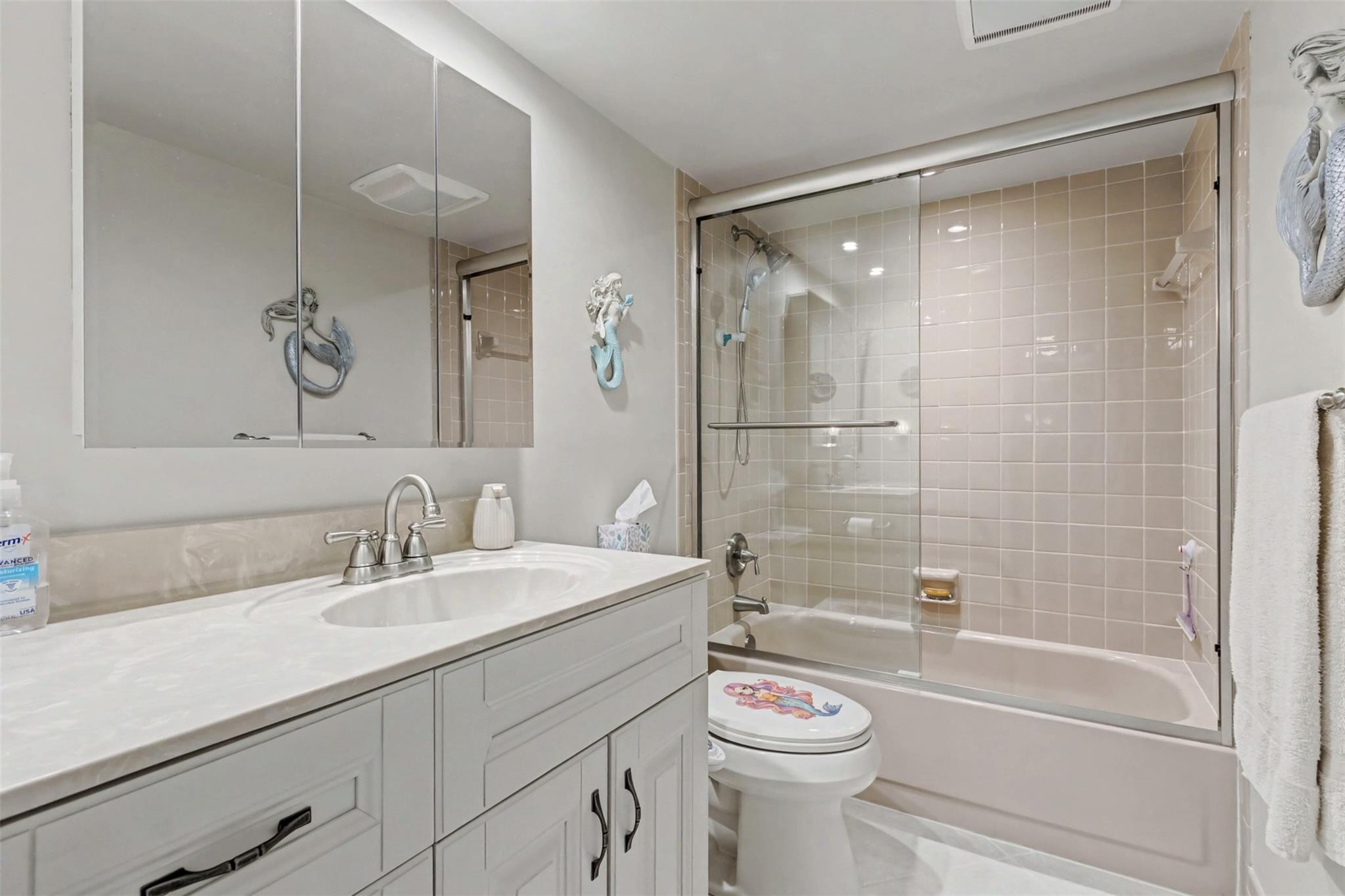 MEADOWBROOK LAKES - Residential