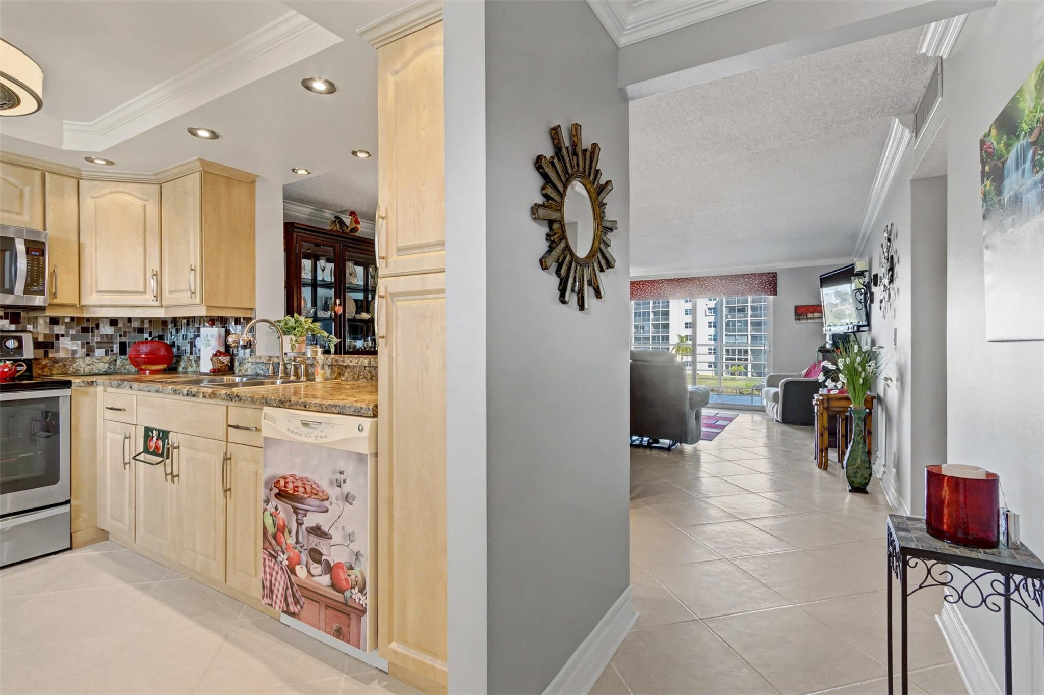 MEADOWBROOK LAKES - Residential