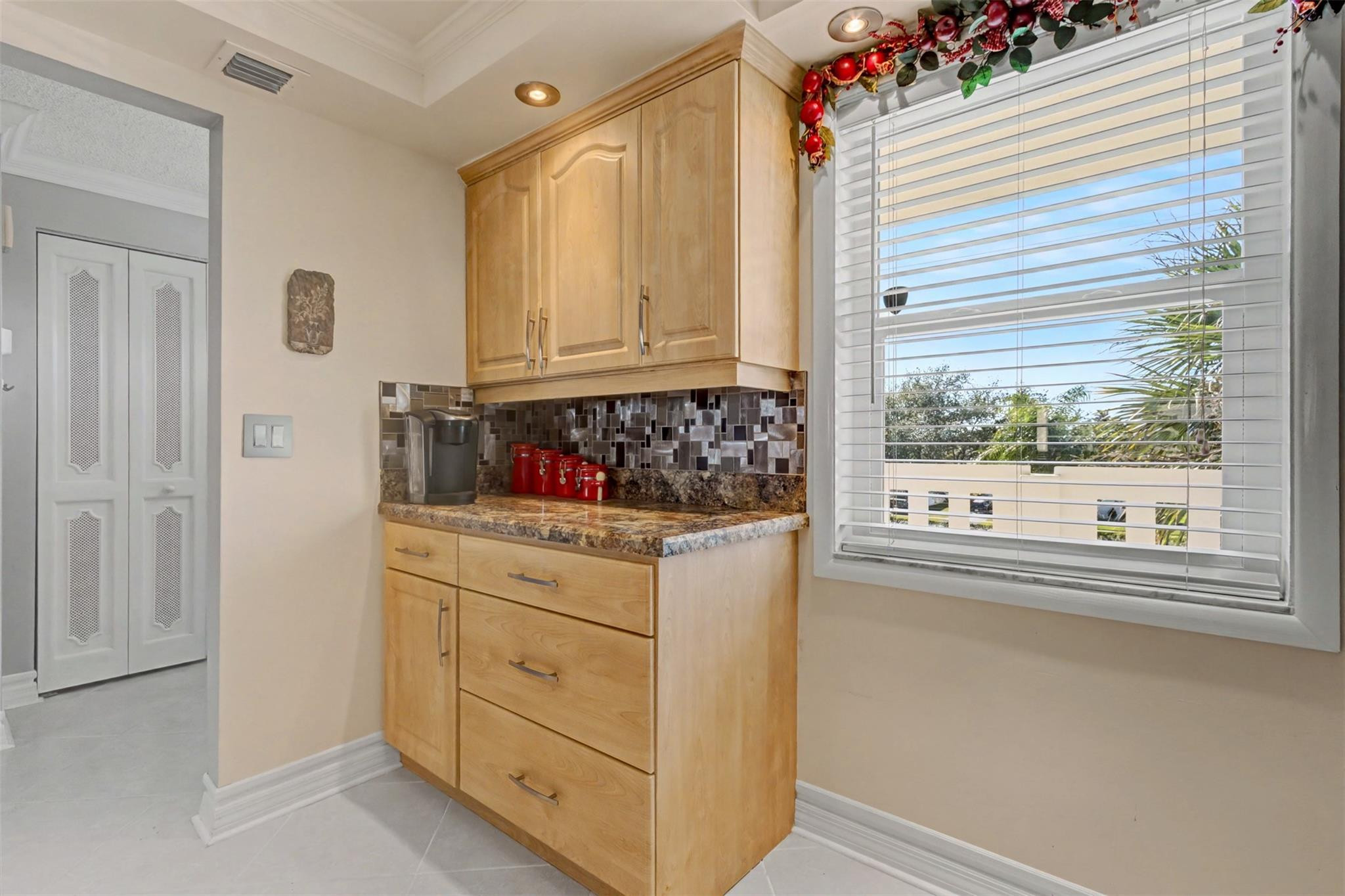 MEADOWBROOK LAKES - Residential