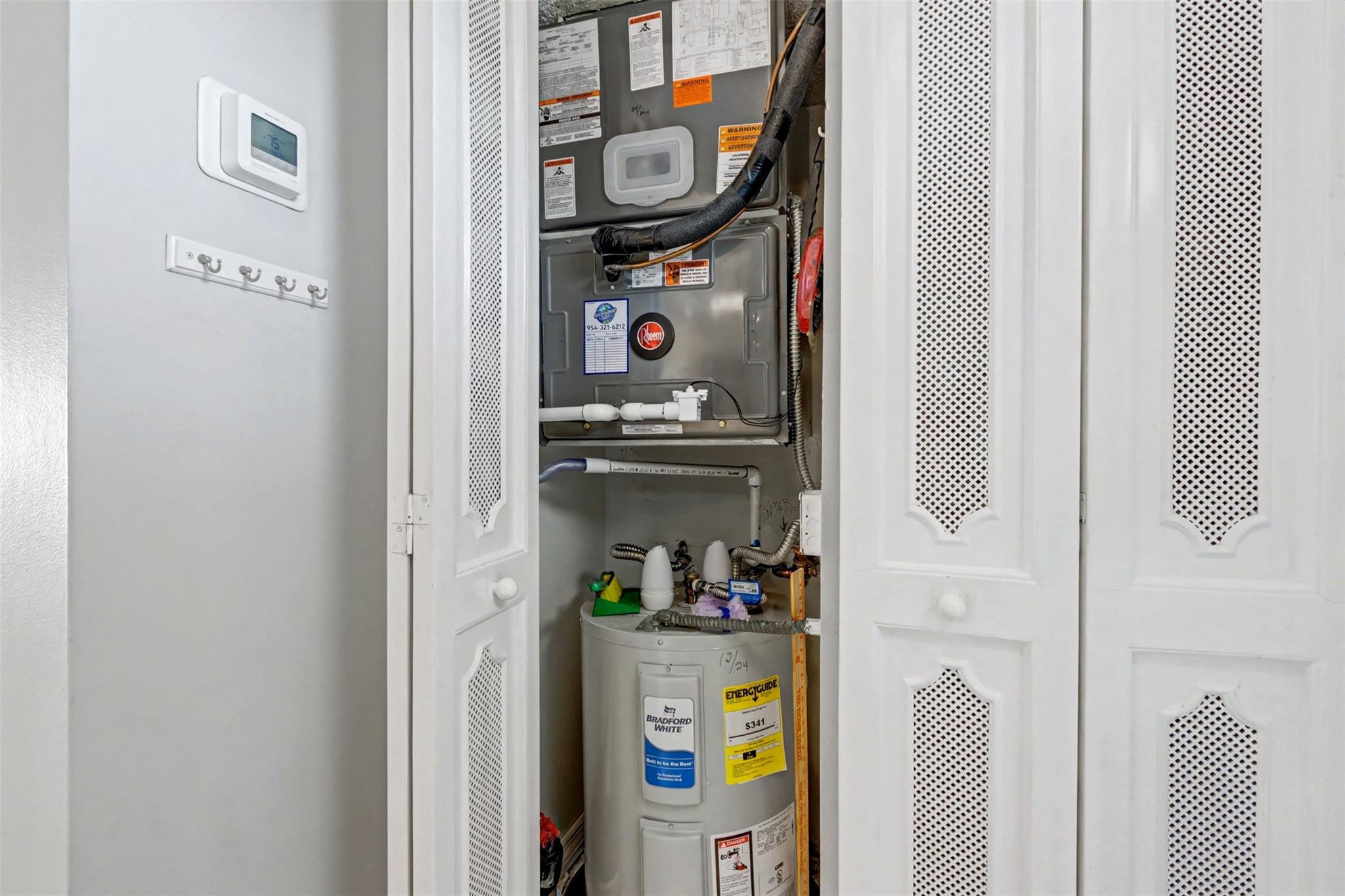 MEADOWBROOK LAKES - Residential