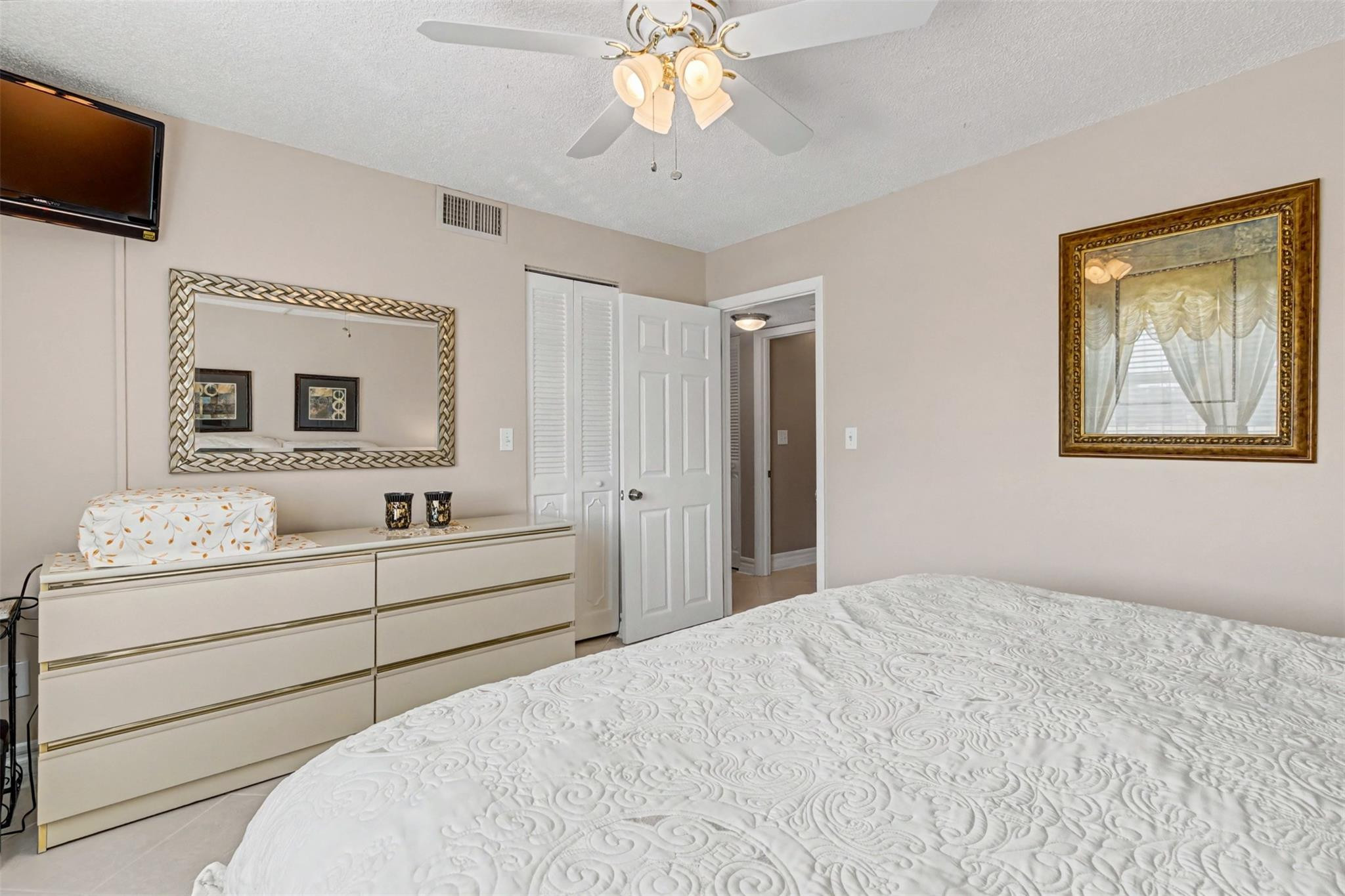 MEADOWBROOK LAKES - Residential