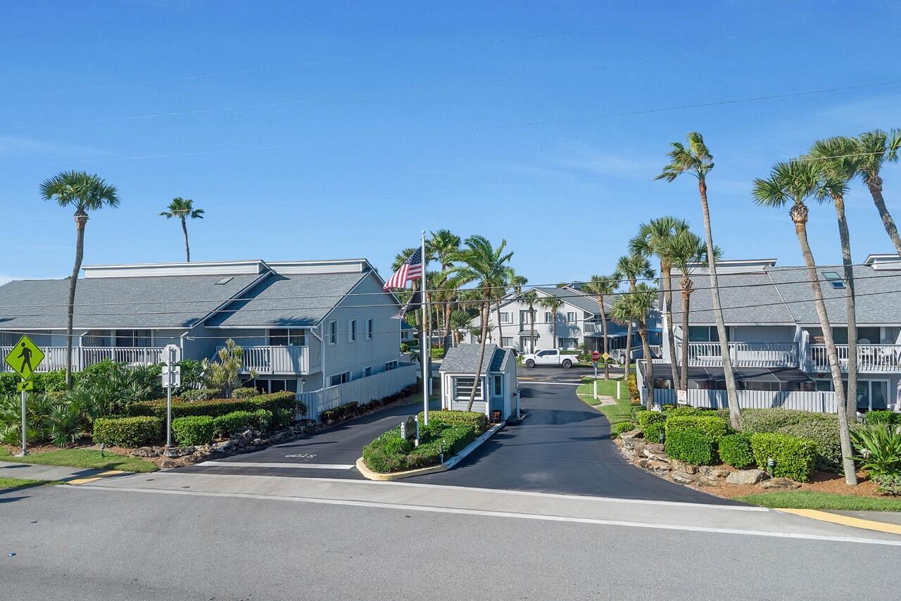 BREAKERS LANDING, A CONDO - Residential Lease