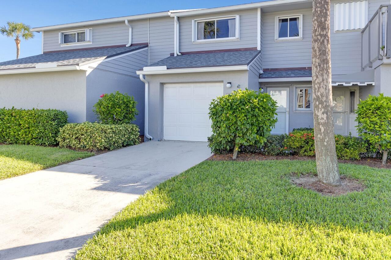 BREAKERS LANDING, A CONDO - Residential Lease