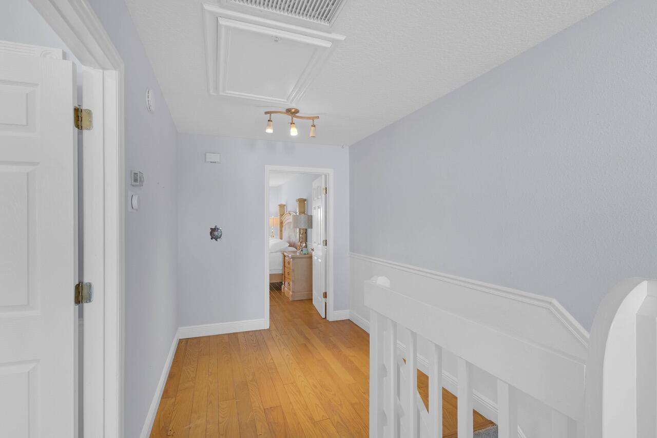 BREAKERS LANDING, A CONDO - Residential Lease