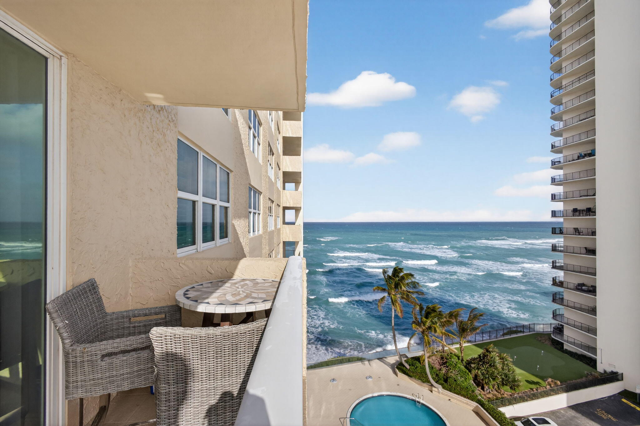 AQUARIUS CONDOMINIUM - Residential