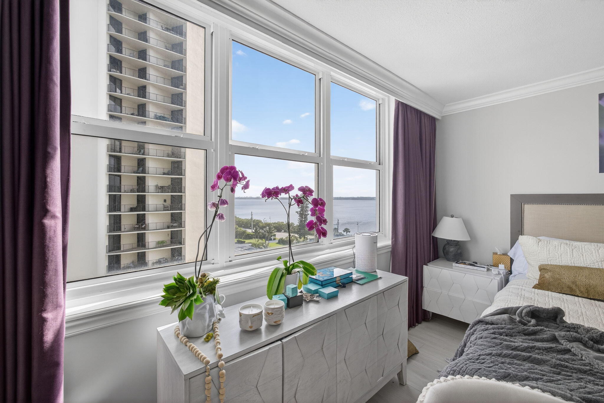 AQUARIUS CONDOMINIUM - Residential