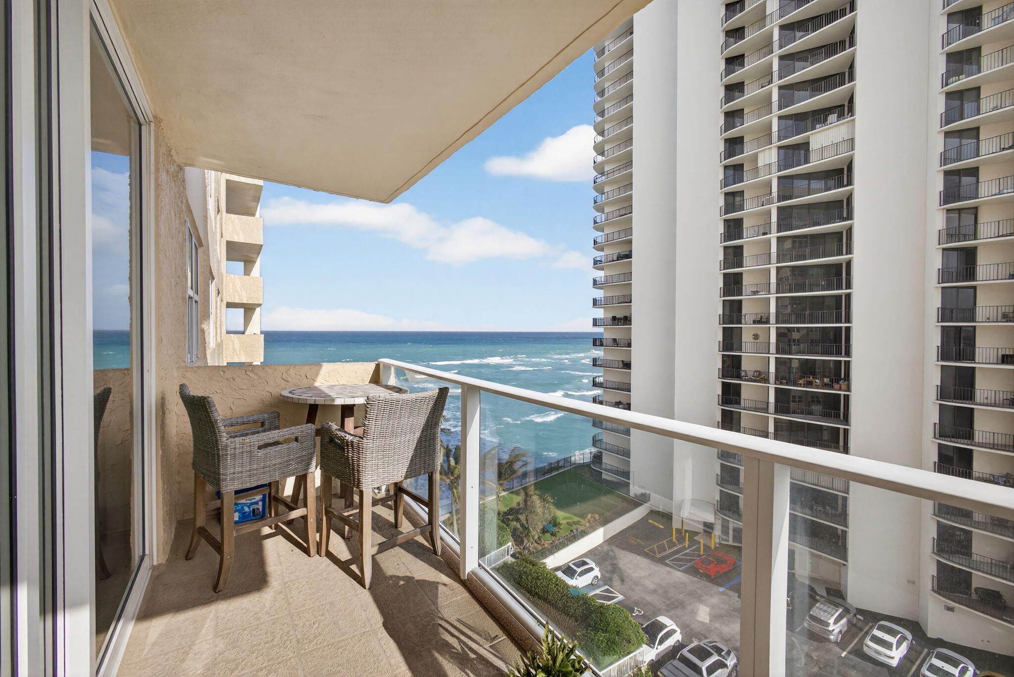 AQUARIUS CONDOMINIUM - Residential