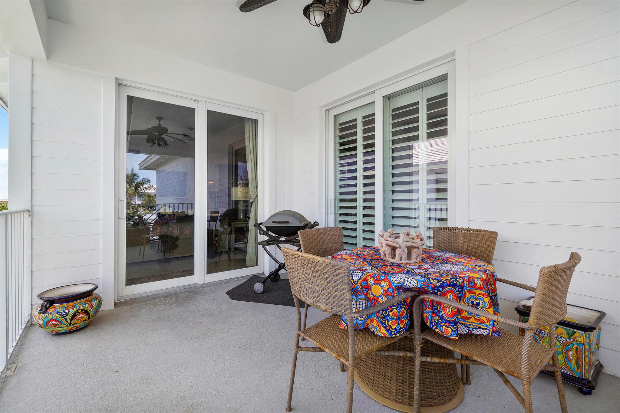 BAY COLONY - Residential