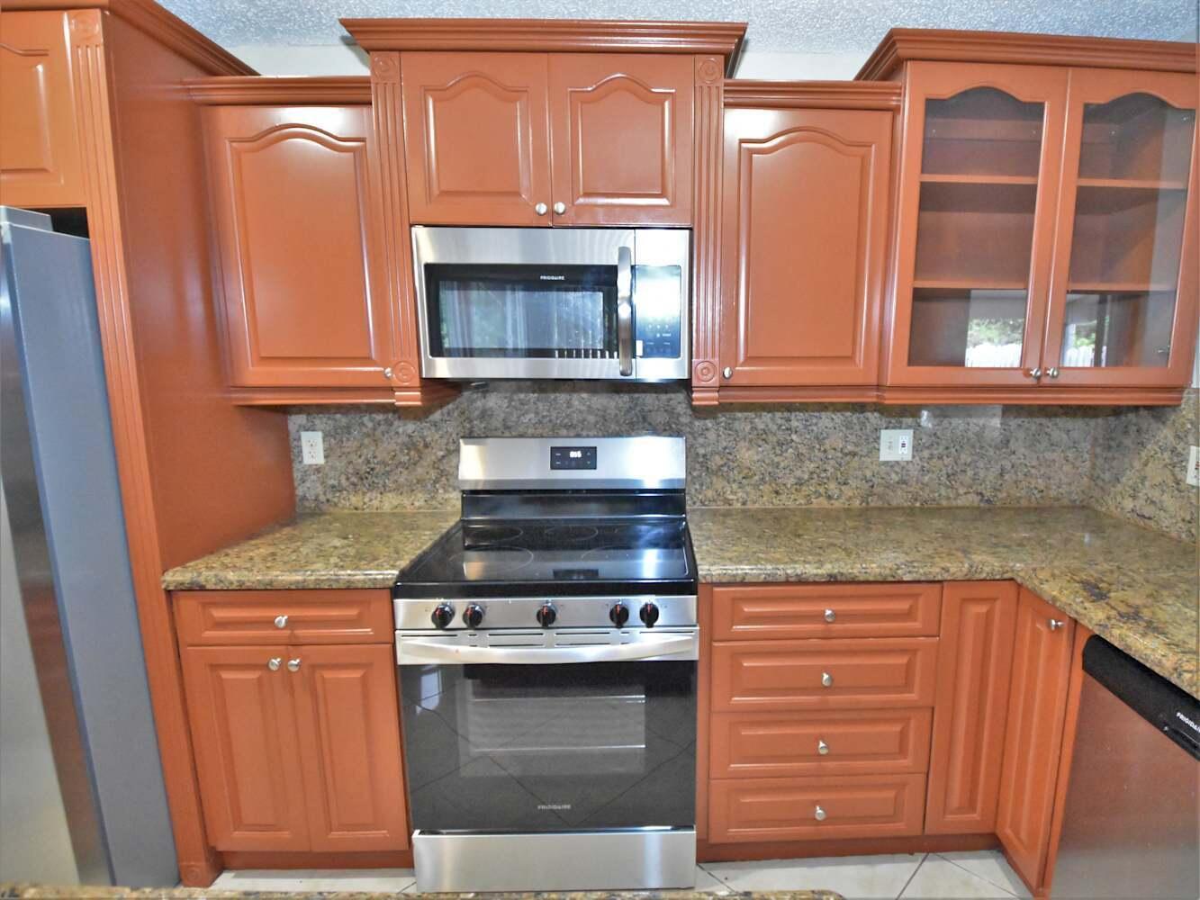 LANDINGS - Residential Lease