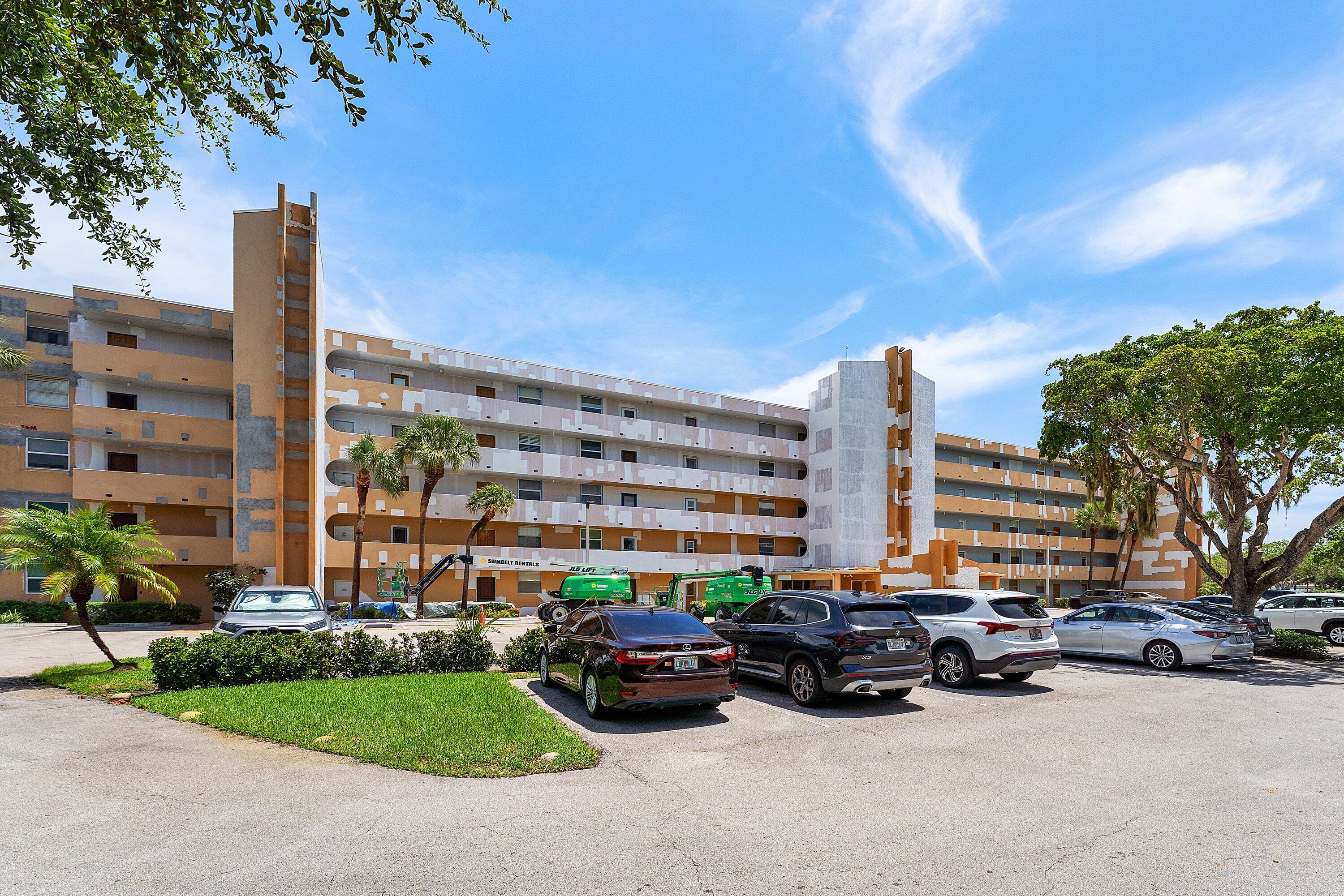 299 NW 52nd Terrace PH-U