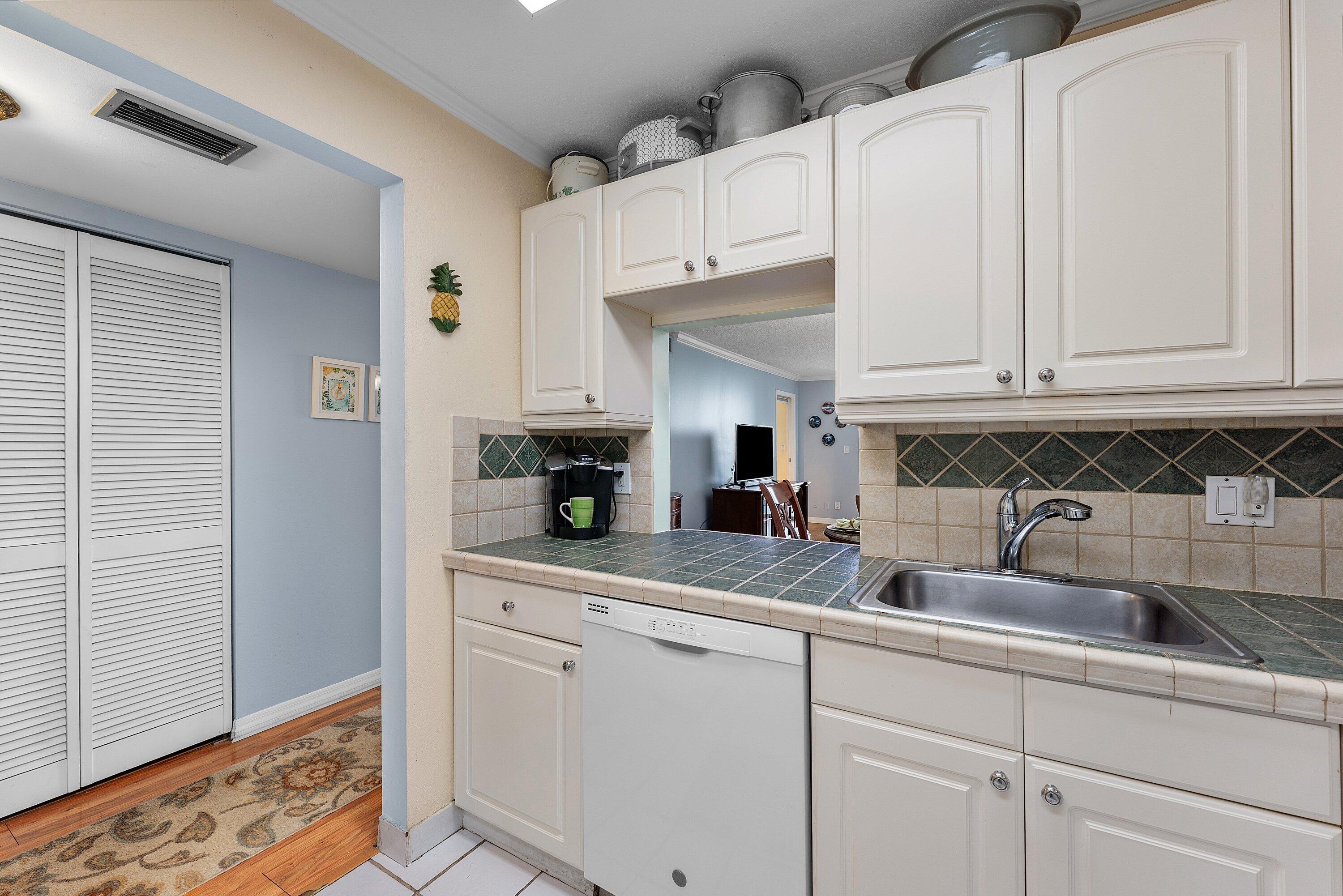 299 NW 52nd Terrace PH-U